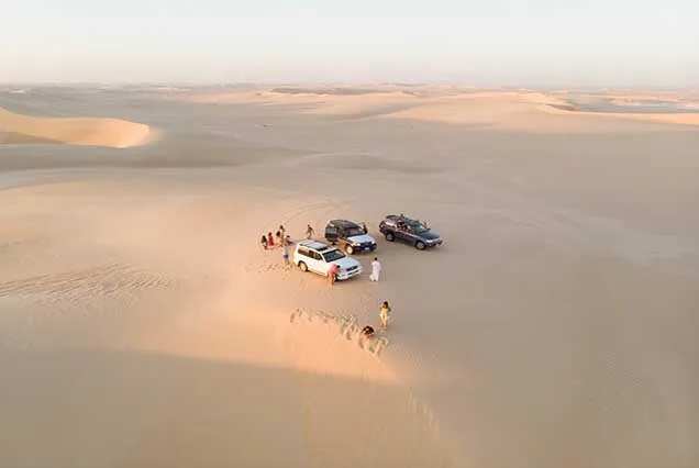 4 jours – Circuit magique à Siwa : forteresses antiques, lacs salés et safari dans la Grande Mer de Sable