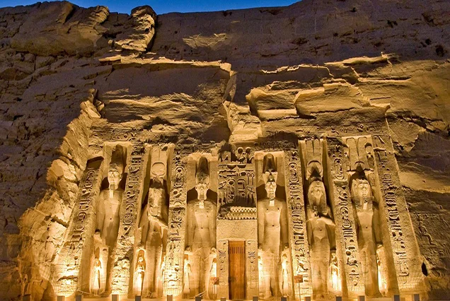 Excursion privée avec nuitée d’Assouan à Abou Simbel