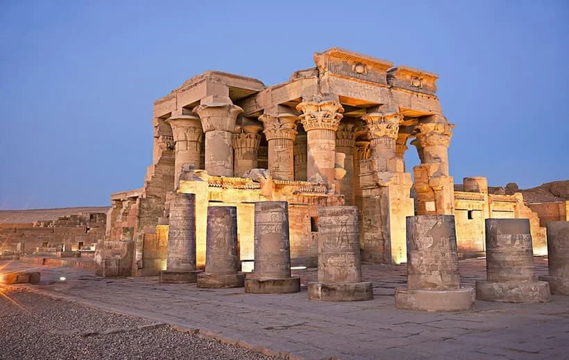 D’Assouan à Abou Simbel depuis Louxor – excursion privée de 2 jours