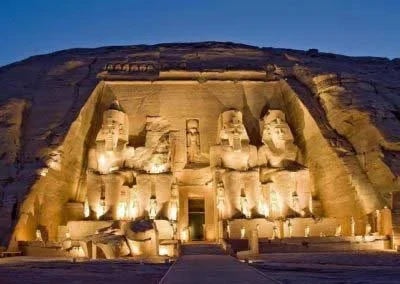 Vacances en famille en Égypte – pyramides et Abou Simbel en privé