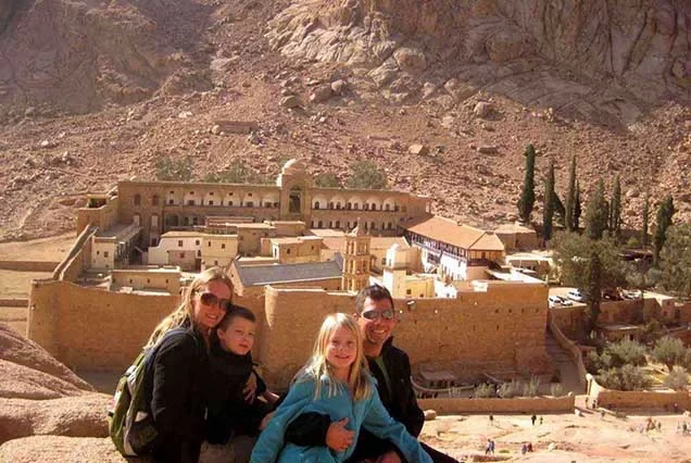 Excursion privée de Dahab au Caire – Pyramides de Gizeh et Musée égyptien