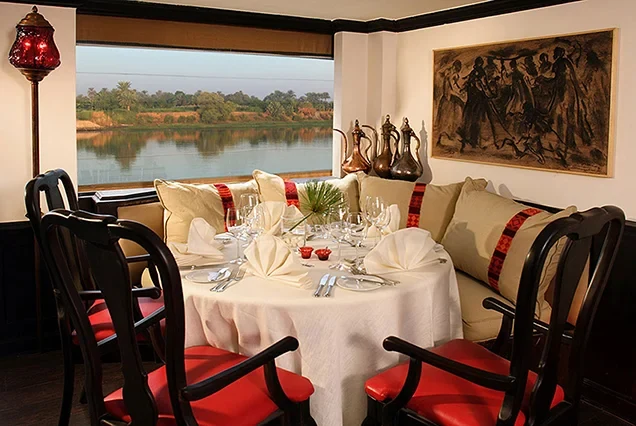 Croisière de luxe Sanctuary Sun Boat III sur le Nil – 4 jours de Assouan à Louxor