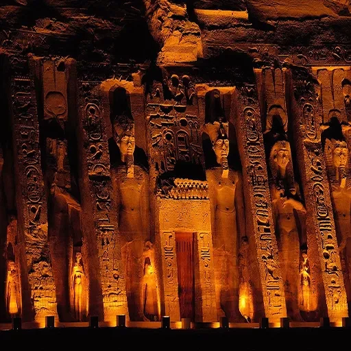 Circuit privé de 2 jours d’Assouan à Abou Simbel avec spectacle son et lumière