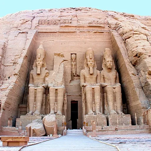 Circuit privé de 2 jours d’Hurghada à Abou Simbel et aux sites d’Assouan