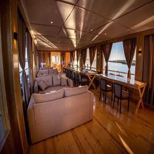 Akhnaton Dahabiya – croisière classique 5 étoiles de 4 jours sur le Nil d’Assouan à Louxor