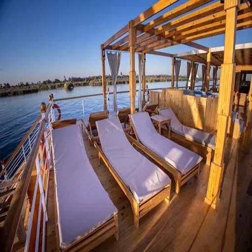 Akhnaton Dahabiya – croisière boutique 5 étoiles de 5 jours sur le Nil de Louxor à Assouan