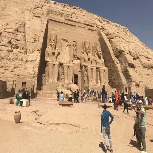 Excursion privée d’une journée d’Assouan à Abou Simbel avec égyptologue