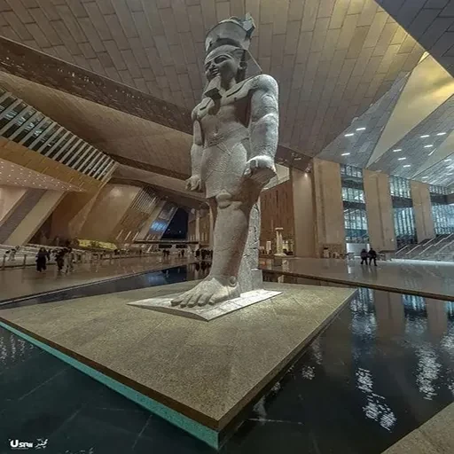 Excursion privée en avion d’Hurghada au Grand Musée Égyptien et aux pyramides de Gizeh
