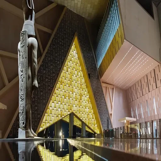 Visite privée du Grand Musée Égyptien et du Musée égyptien – expérience muséale complète au Caire