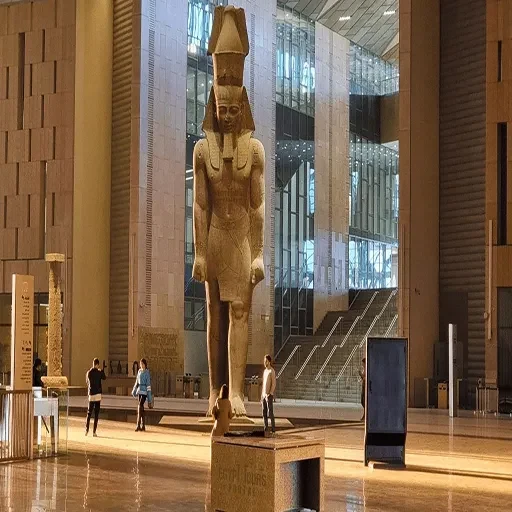 Visite privée du Grand Musée Égyptien et du Musée égyptien – expérience muséale complète au Caire