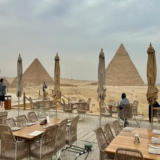 Excursion privée d’Hurghada au Grand Musée Égyptien et aux pyramides de Gizeh