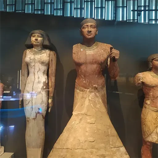 Excursion privée d’Hurghada au Grand Musée Égyptien et aux pyramides de Gizeh