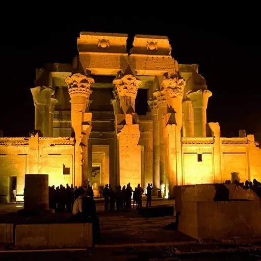 Circuit privé premium à Kom Ombo et au temple d’Edfou