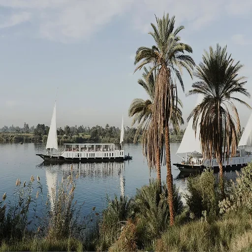 Lazuli Highness Dahabiya – croisière sur le Nil de 5 jours : Louxor–Assouan