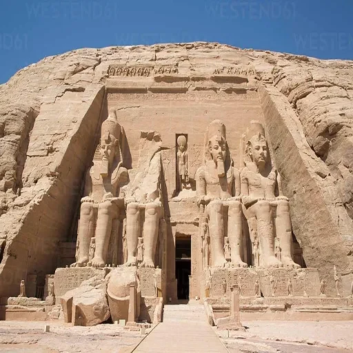 Excursion privée d’une journée de Louxor à Abou Simbel avec guide expert
