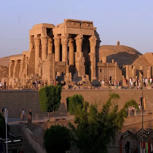 Excursion privée exclusive de Louxor à Kom Ombo et Edfou