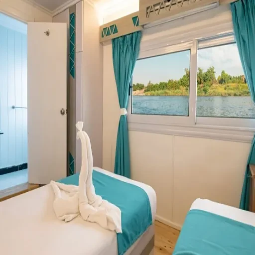 Royal Cleopatra Dahabiya – croisière sur le Nil de 4 jours : Assouan–Louxor