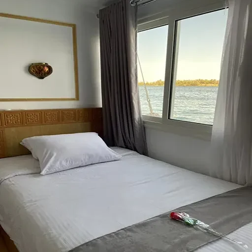 Sacred Lotus Dahabiya – croisière sur le Nil de 4 jours : Assouan–Louxor