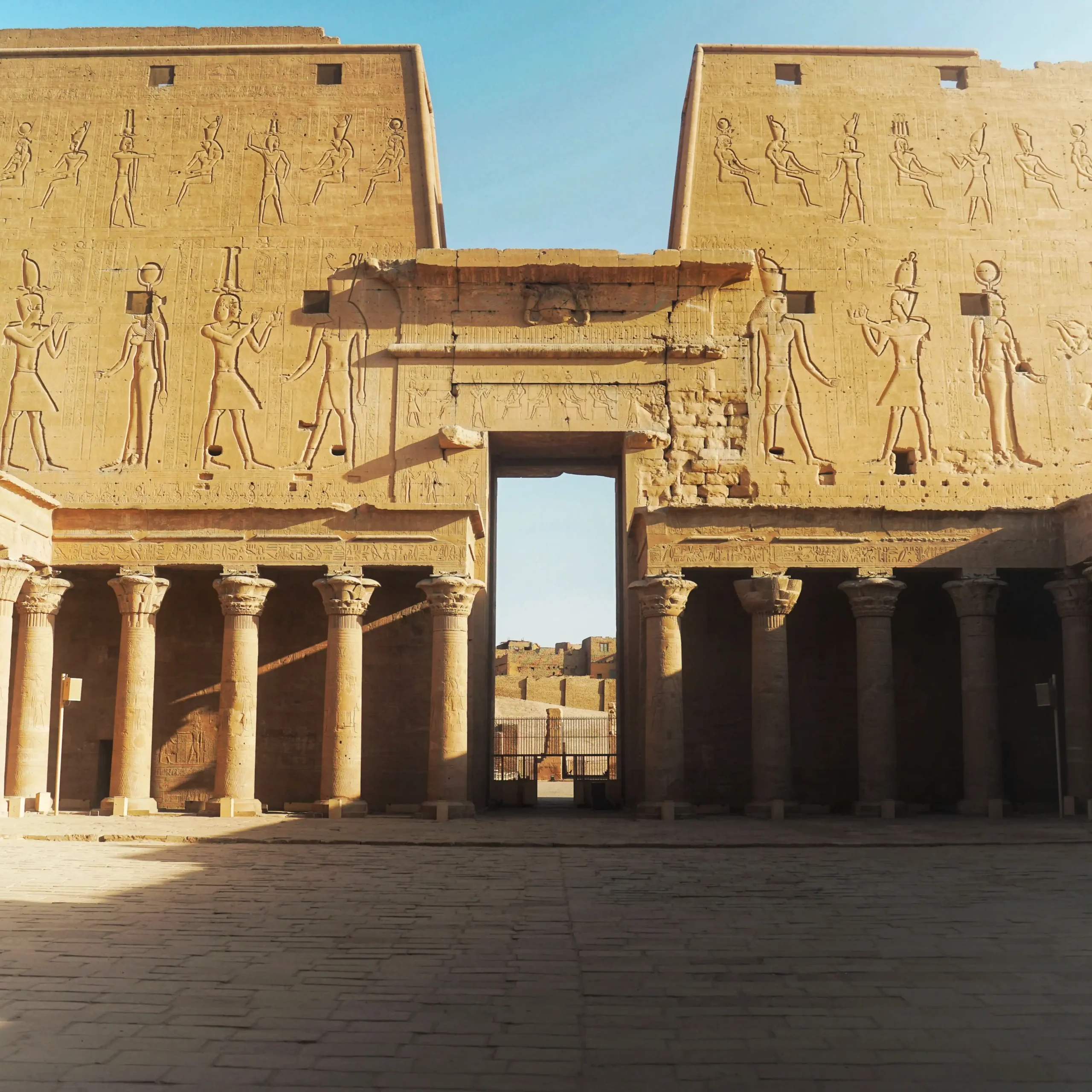 Circuit privé de 8 jours : pyramides et Nil
