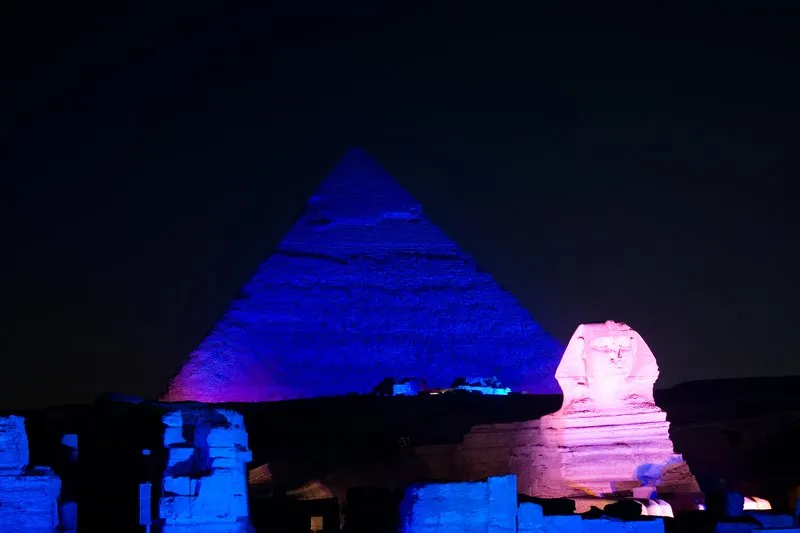 Spectacle privé son et lumière aux pyramides de Gizeh