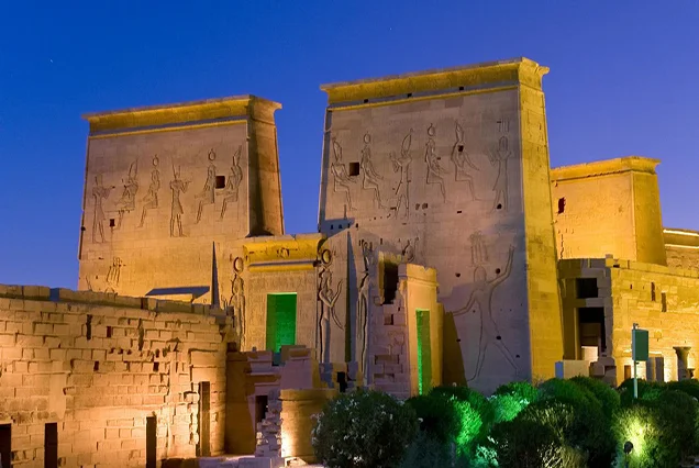 Spectacle son et lumière au temple de Philae